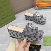 HIGH WEDGE PLATFORM WITH DOUBLE G IN GRAY CANVAS